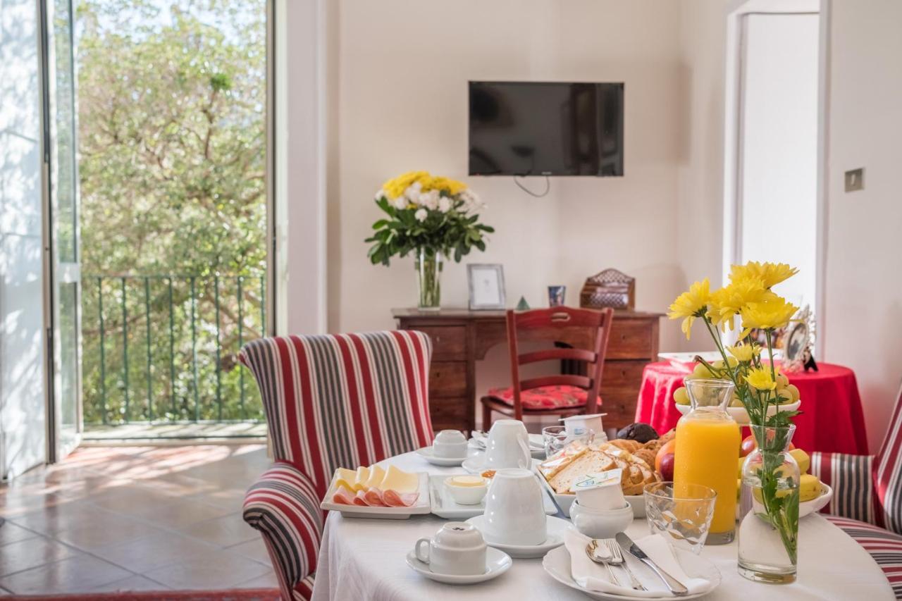 Palazzo Bernardini Suites Lecce Ngoại thất bức ảnh