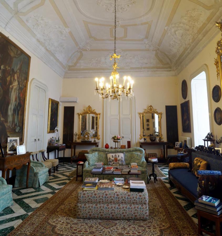 Palazzo Bernardini Suites Lecce Ngoại thất bức ảnh