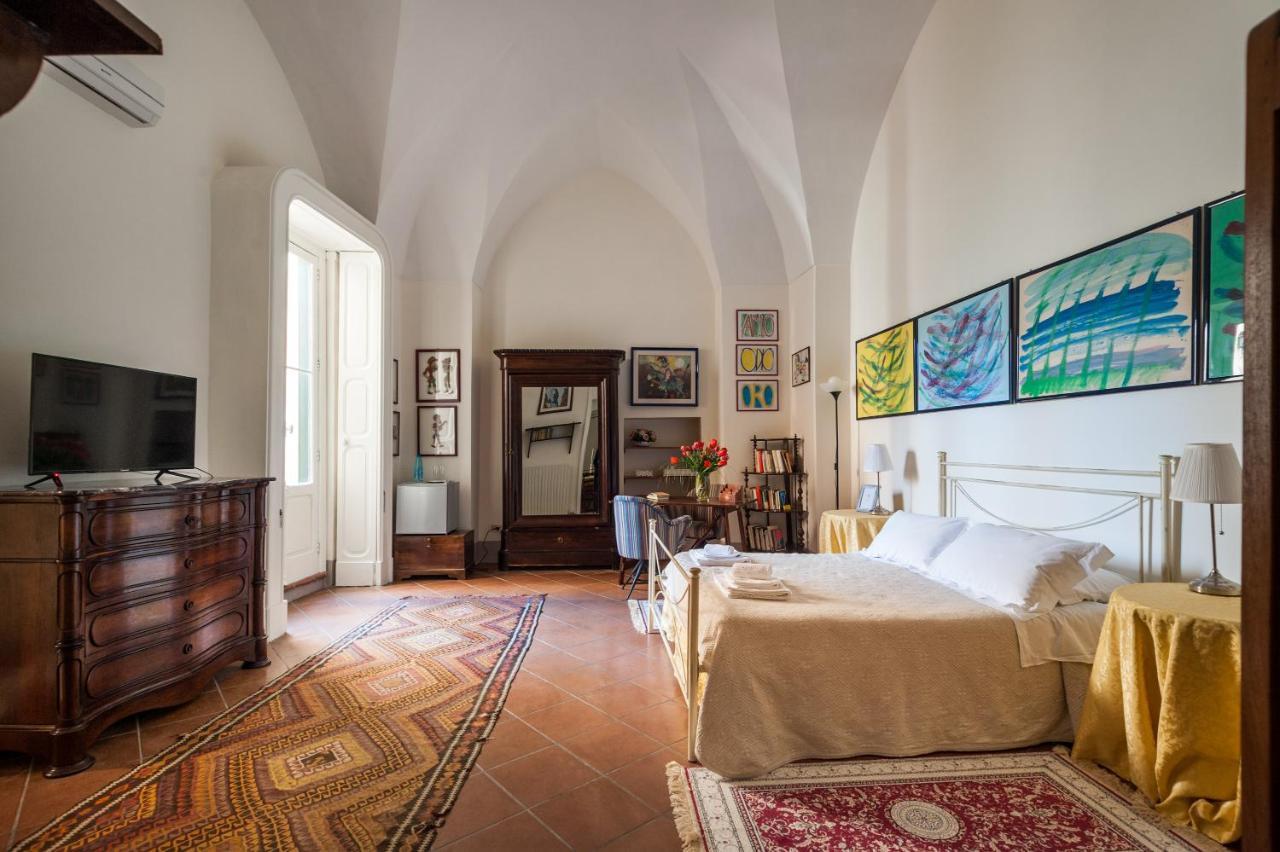 Palazzo Bernardini Suites Lecce Ngoại thất bức ảnh