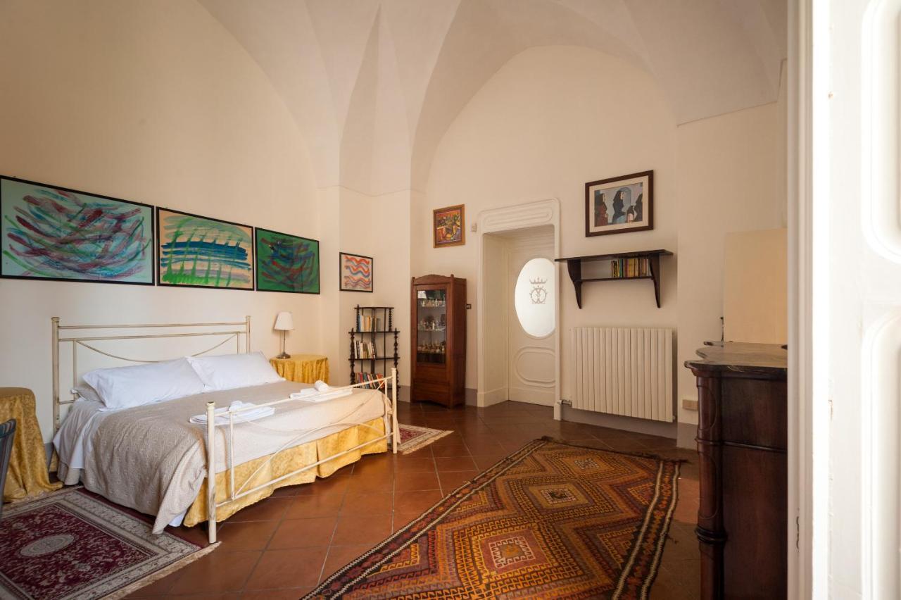 Palazzo Bernardini Suites Lecce Ngoại thất bức ảnh
