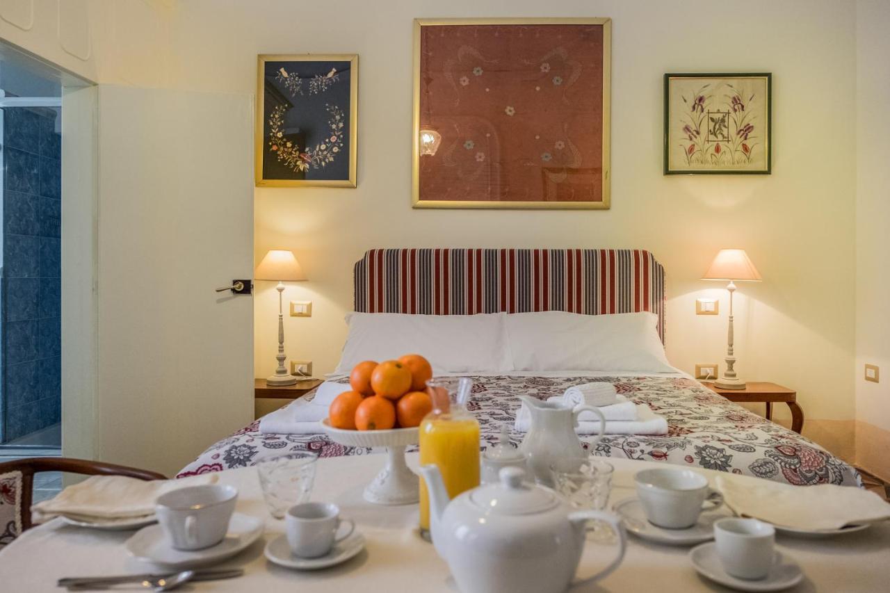 Palazzo Bernardini Suites Lecce Ngoại thất bức ảnh