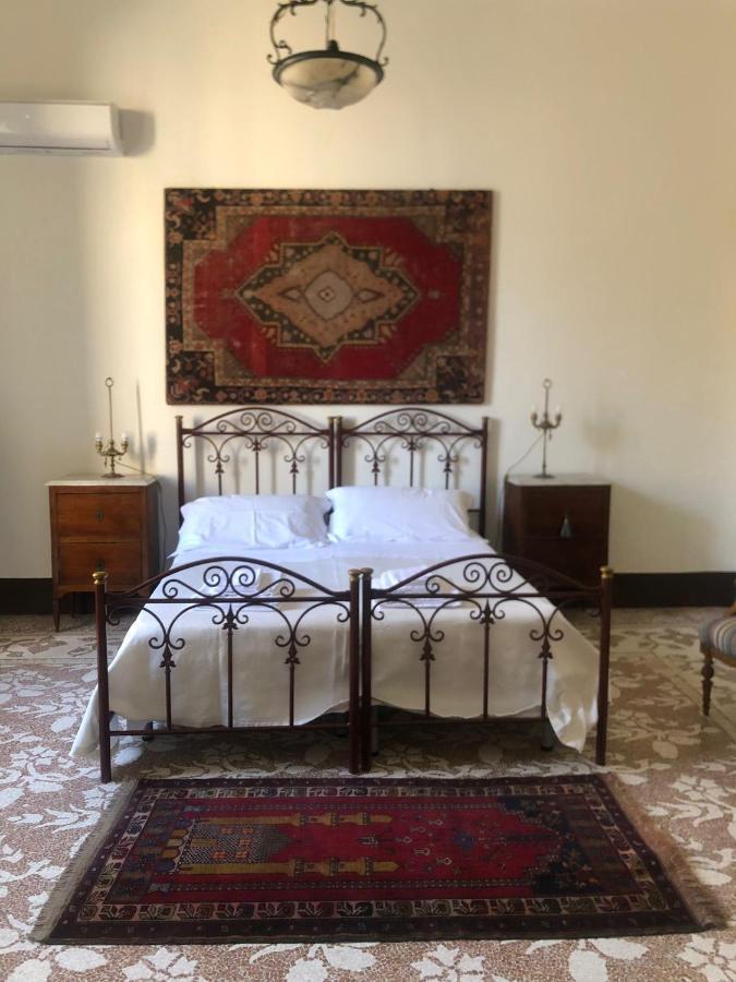Palazzo Bernardini Suites Lecce Ngoại thất bức ảnh