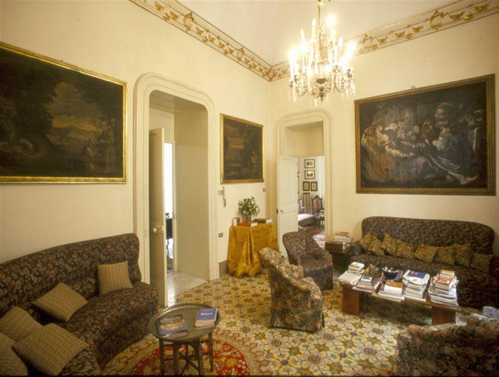 Palazzo Bernardini Suites Lecce Ngoại thất bức ảnh