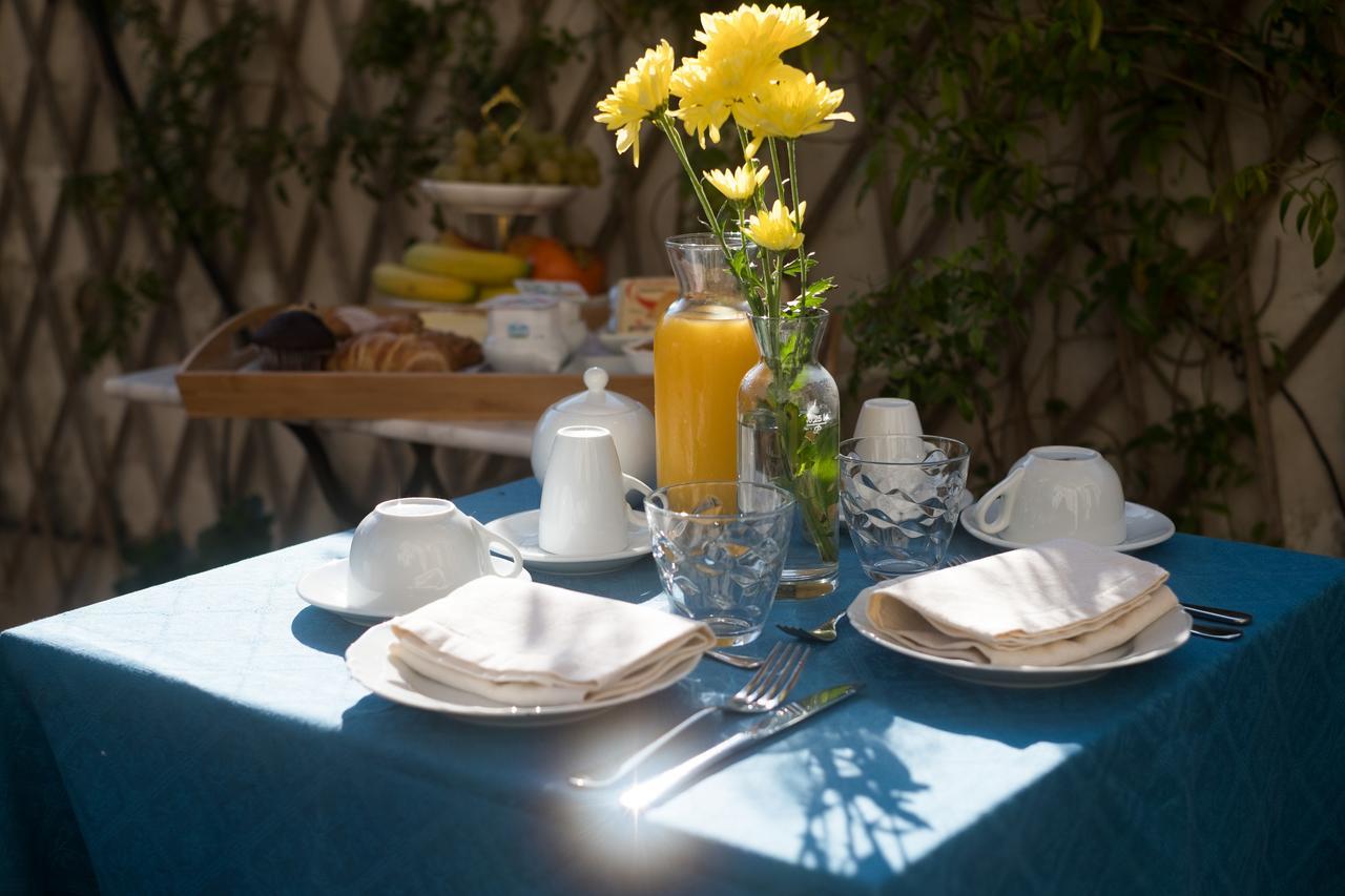 Palazzo Bernardini Suites Lecce Ngoại thất bức ảnh