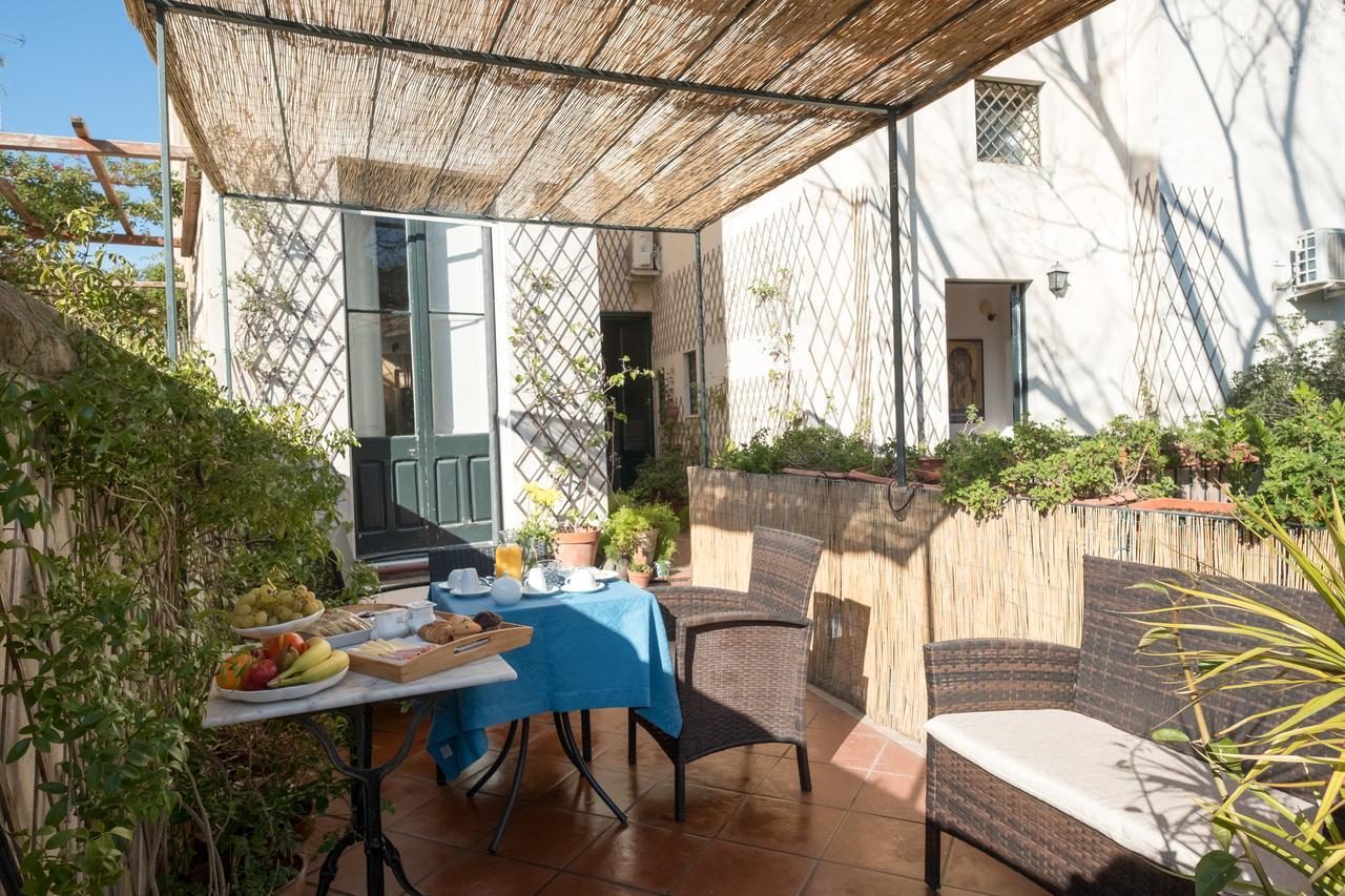 Palazzo Bernardini Suites Lecce Ngoại thất bức ảnh