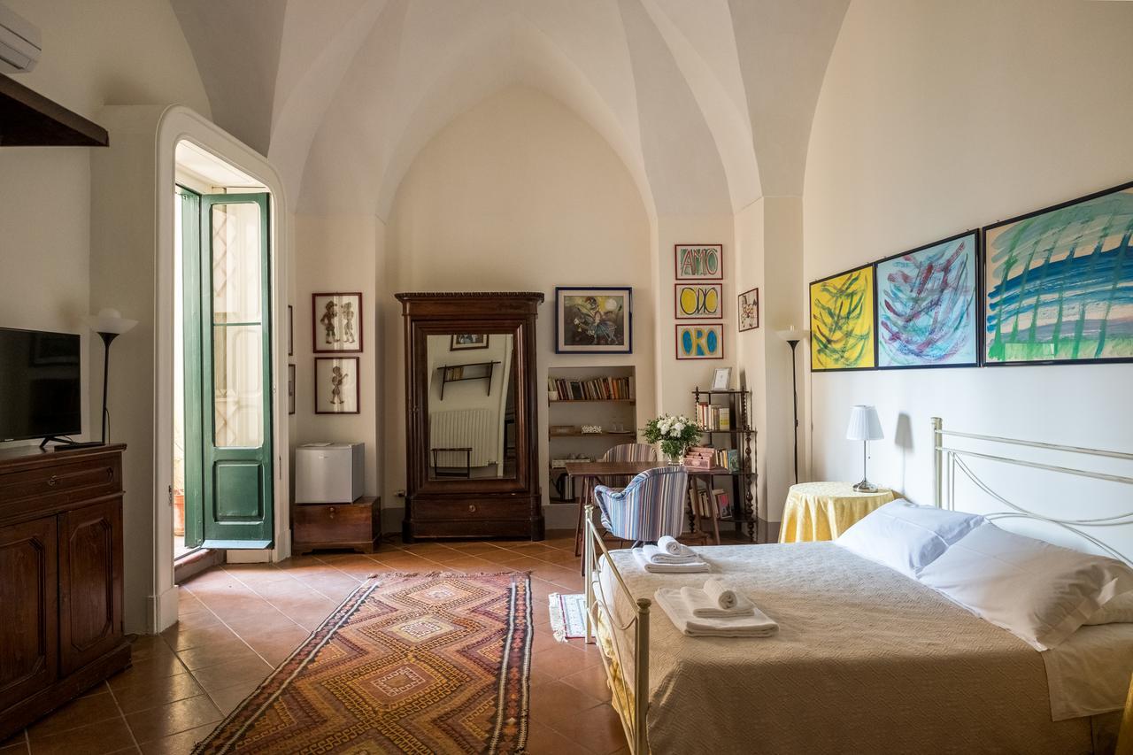 Palazzo Bernardini Suites Lecce Ngoại thất bức ảnh
