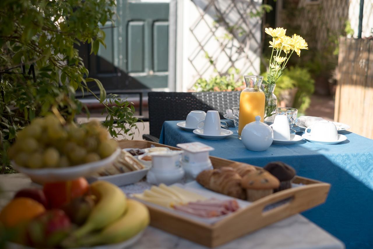 Palazzo Bernardini Suites Lecce Ngoại thất bức ảnh