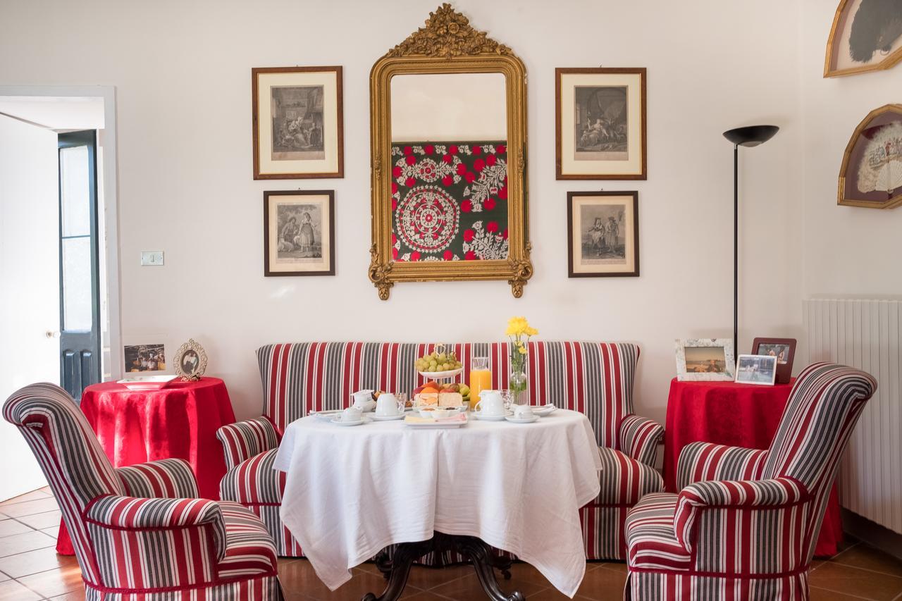 Palazzo Bernardini Suites Lecce Ngoại thất bức ảnh